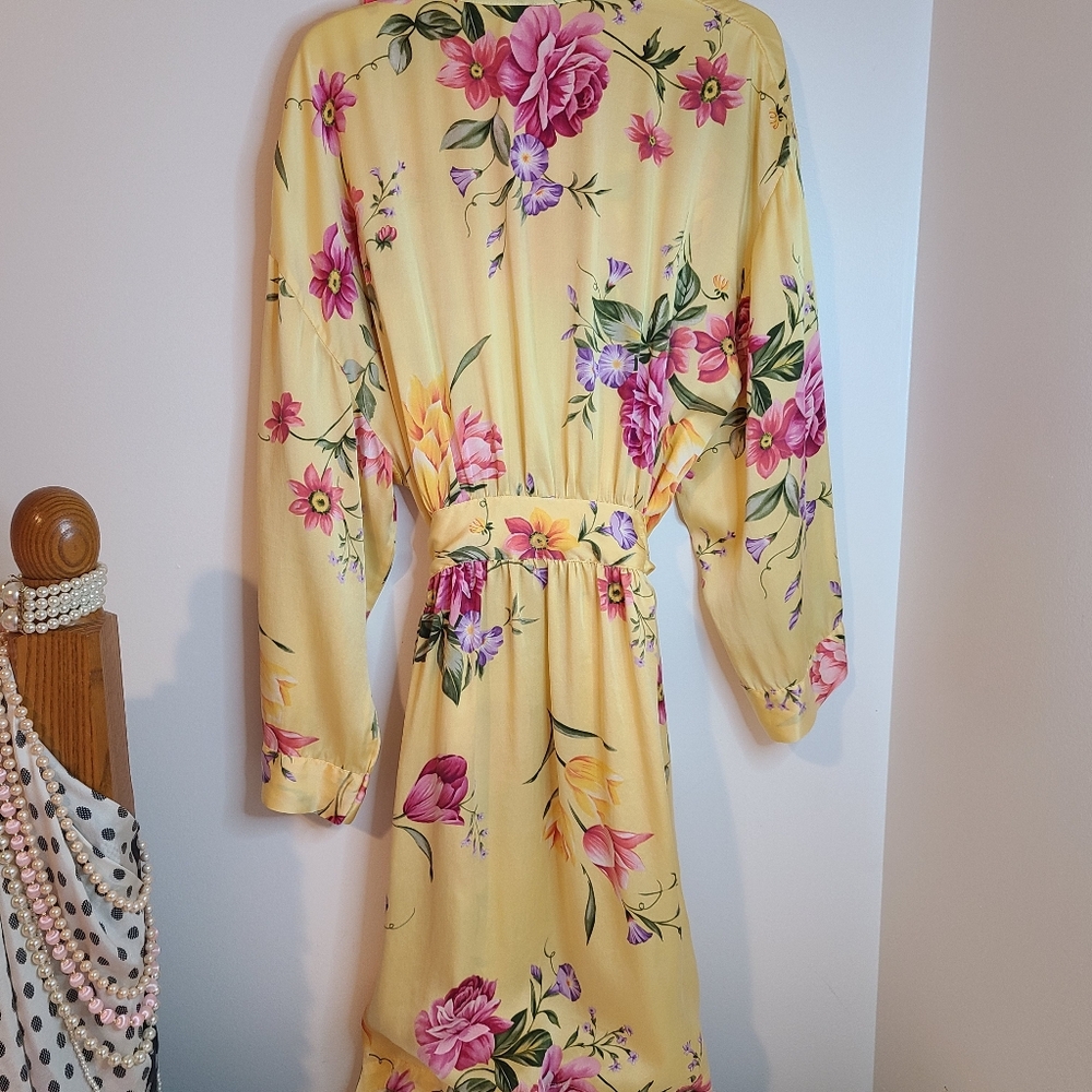 VTG Victoria's Secret 100% Silk Floral Chemise & Robe Set Size Lg - Picture 6 of 7